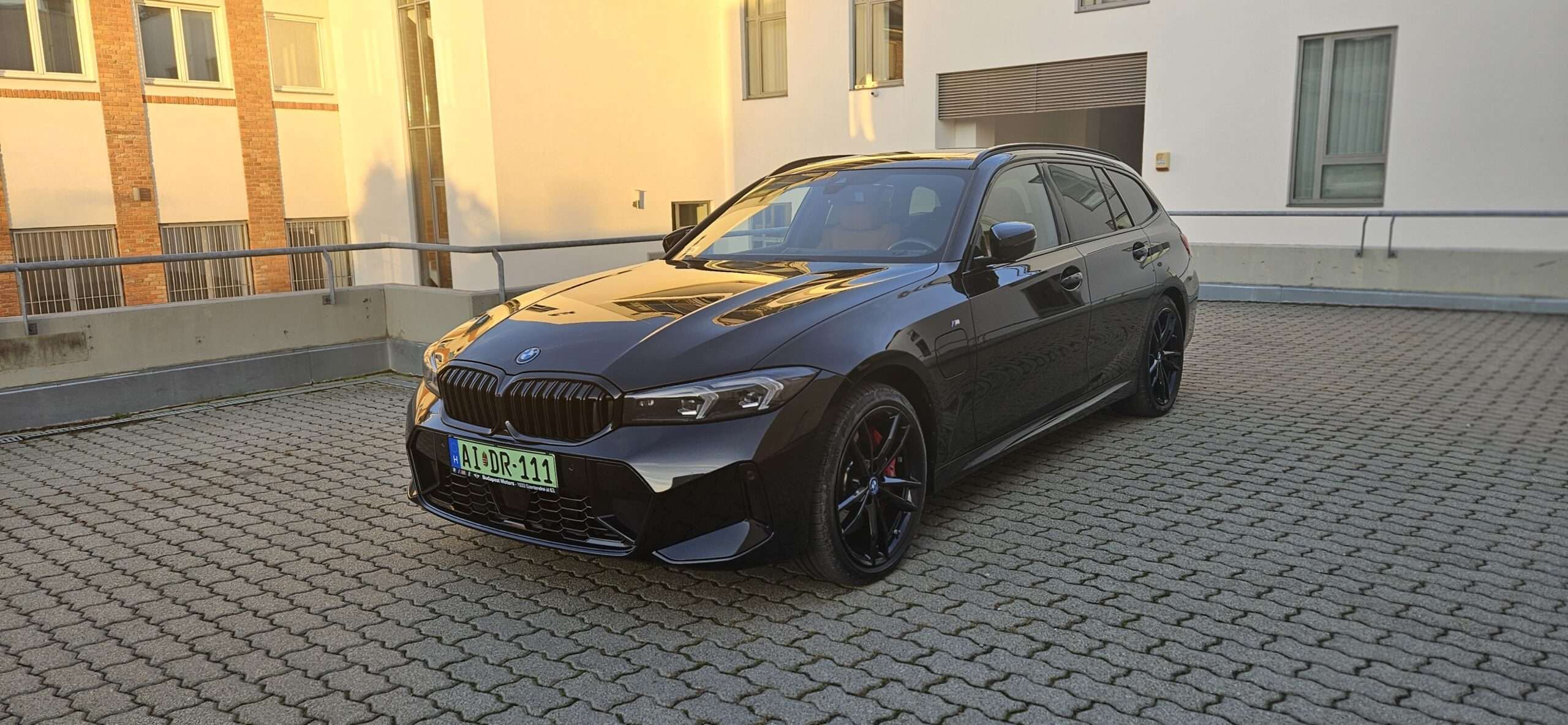 BMW 330 xdrive30e 292Le Touring M Sport Pro full extra + Service Inclusive (tartós bérlet)