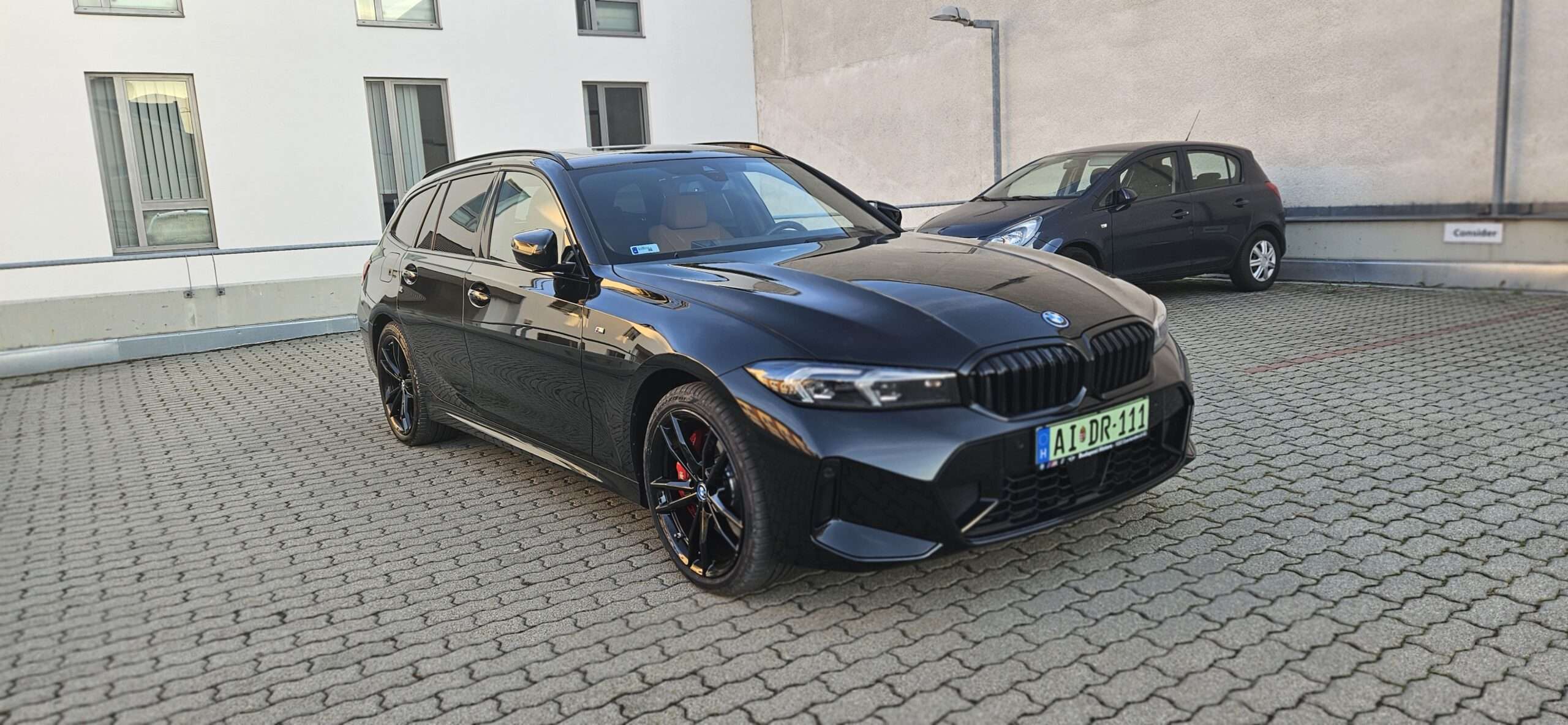 BMW 330 xdrive30e 292Le Touring M Sport Pro full extra + Service Inclusive (tartós bérlet) - Image 4