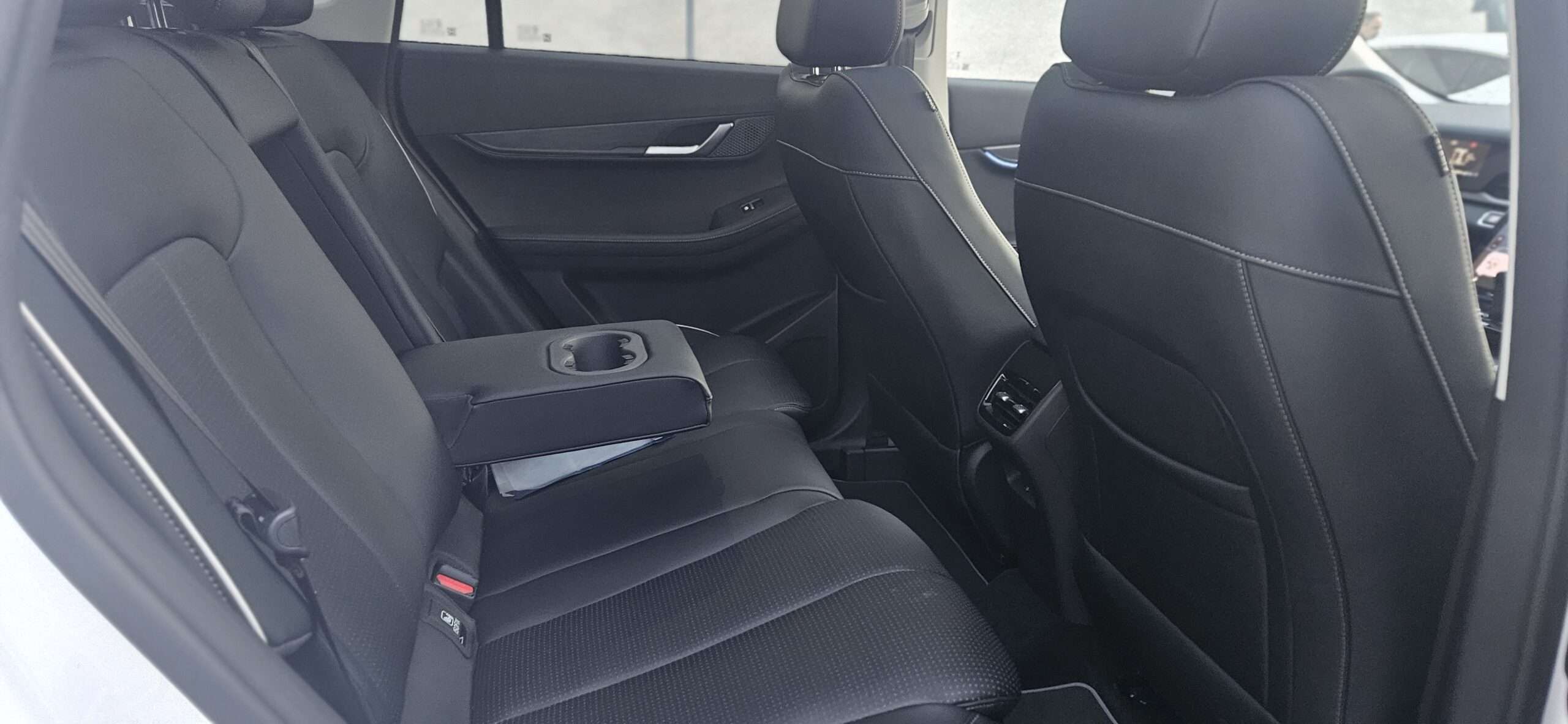 Jaecoo 5 Exclusive 1.6TGDi 147Le - Image 17